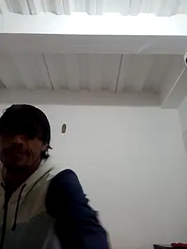 Snapshot of Leandona chatting on 11/03/25, 03:46 Leandona online show from 11/03/25, 03:46