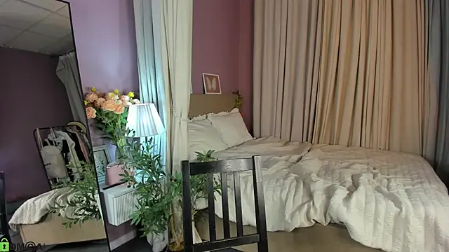 Dearly Emily online show from 07/24/26, 05:22