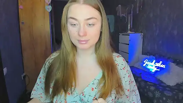 Demure Smile online show from 02/28/25, 05:15