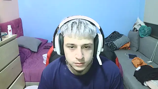 Snapshot of Nenejoven16- chatting on 03/19/25, 12:26 Nenejoven16- online show from 03/19/25, 12:26