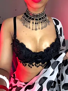 Hot-sexy222 online show from 10/19/25, 01:28