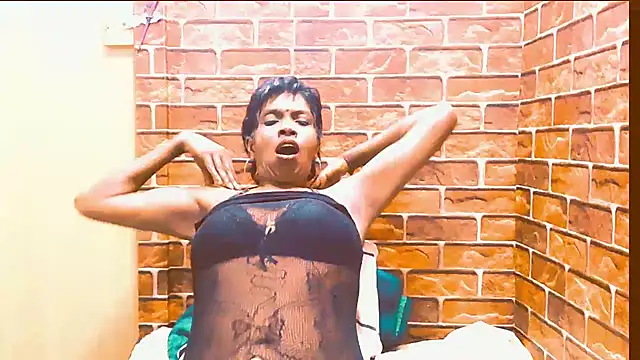 Fuckable Nasty MILF online show from 06/10/26, 05:12