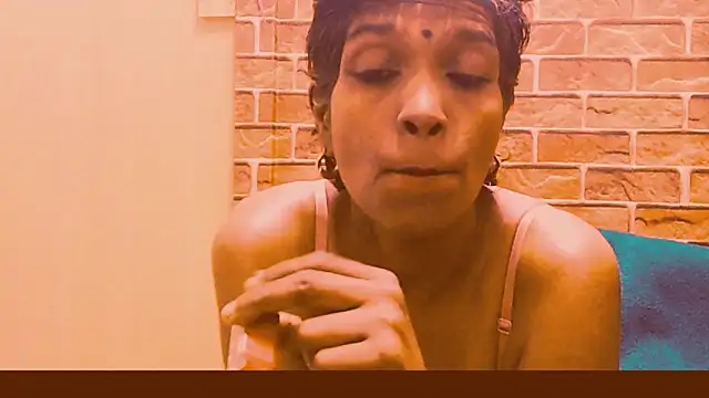 Fuckable Nasty MILF online show from 06/18/26, 03:05