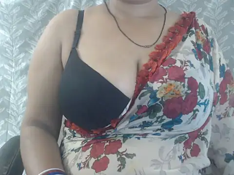 cute-priy online show from 07/02/26, 04:29