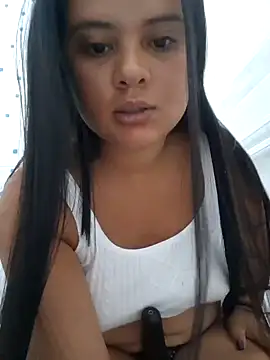 sexy-latin10 online show from 02/02/25, 11:19
