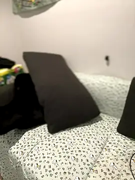 ThicBunz online show from 10/28/25, 03:58