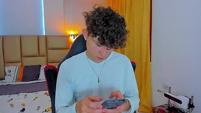 Nathan Bluee online show from 01/17/25, 04:57