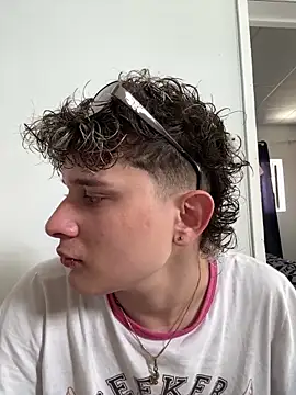 Nathan Bluee online show from 04/09/26, 04:12