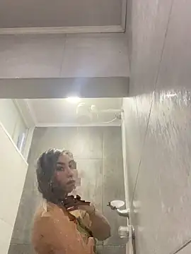 Snapshot of Khalyk_G chatting on 03/23/25, 12:58 Khalyk G online show from 03/23/25, 12:58