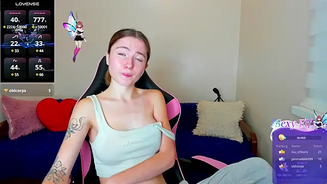 Snapshot of Luxuryalma chatting on 12/13/24, 09:24 Luxuryalma online show from 12/13/24, 09:24