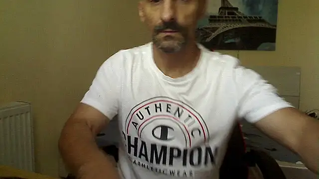 Snapshot of amydamarw chatting on 07/01/26, 06:04 amydamarw online show from 07/01/26, 06:04