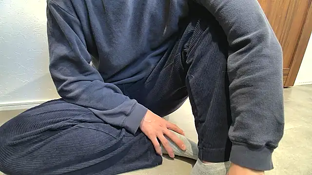 atom0407 online show from 12/14/24, 04:12