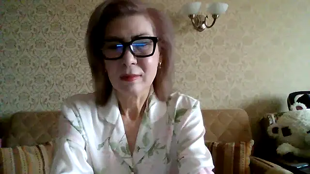 Elegant00Lady online show from 02/25/26, 04:22