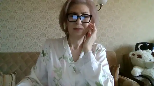 Snapshot of Elegant00Lady chatting on 05/29/26, 03:48 Elegant00Lady online show from 05/29/26, 03:48