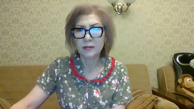 Snapshot of Elegant00Lady chatting on 06/16/26, 06:43 Elegant00Lady online show from 06/16/26, 06:43