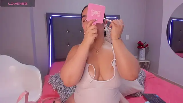 emma lye online show from 10/04/25, 07:56