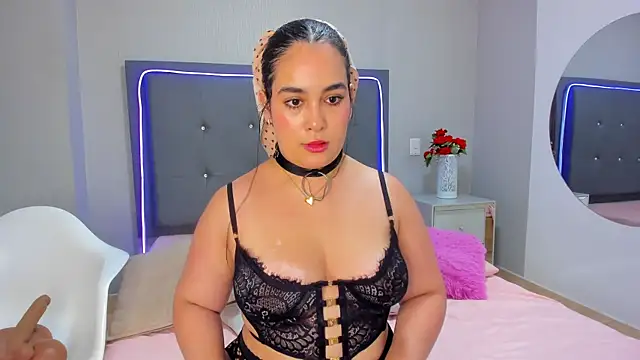 emma lye online show from 11/13/25, 09:25