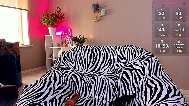 Tanya Acid online show from 03/18/25, 06:46