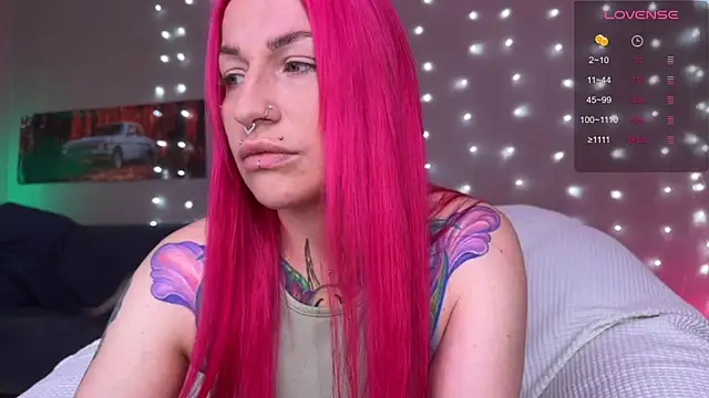 Snapshot of Tanya_Acid chatting on 05/30/26, 02:36 Tanya Acid online show from 05/30/26, 02:36
