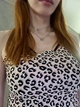Snapshot of MayaSolar chatting on 01/14/25, 12:14 MayaSolar online show from 01/14/25, 12:14