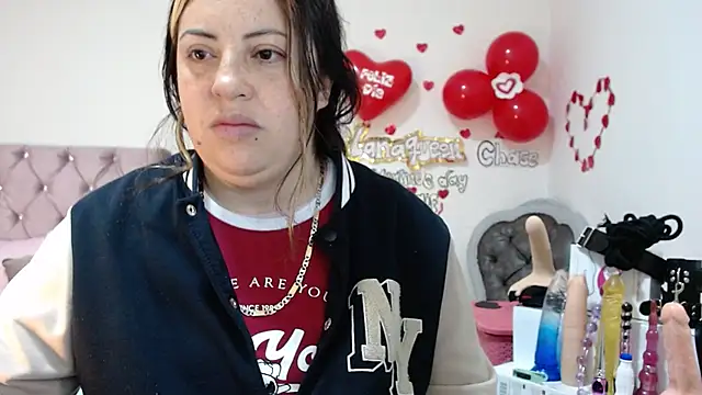 lanaqueen699 online show from 03/05/25, 12:22