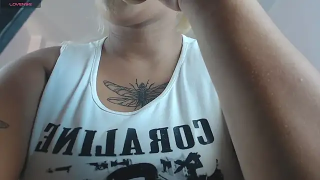 april bunnyy online show from 11/12/25, 01:44