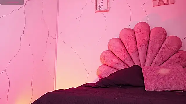 Melany Luv online show from 03/24/26, 09:20