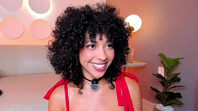 Snapshot of OSHUN_ chatting on 05/05/26, 12:46 OSHUN online show from 05/05/26, 12:46