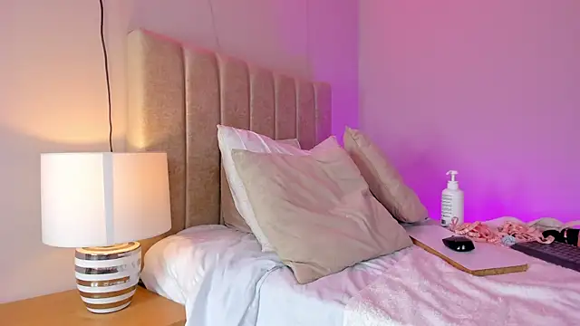  angela x online show from 01/17/25, 05:51