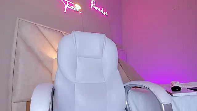  angela x online show from 02/20/25, 06:13