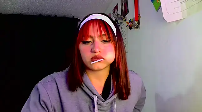 lucycherry   online show from 02/07/25, 03:55