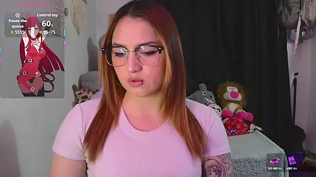 lucycherry   online show from 09/19/25, 02:46