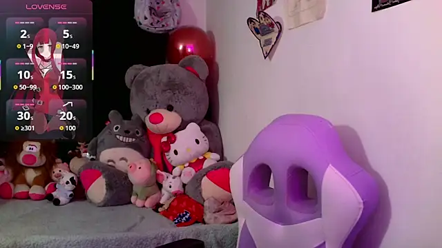 lucycherry   online show from 10/10/25, 02:21