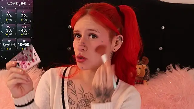 Snapshot of Daarlene chatting on 02/18/25, 07:41 Daarlene online show from 02/18/25, 07:41