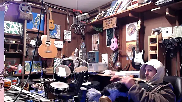 itsjameswebbscope online show from 11/25/25, 01:00