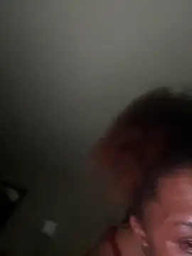 Snapshot of PrettyGal_Tingz chatting on 02/05/25, 03:20 PrettyGal Tingz online show from 02/05/25, 03:20