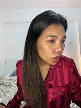 Snapshot of NaughtyMe chatting on 01/04/25, 05:37 NaughtyMe online show from 01/04/25, 05:37