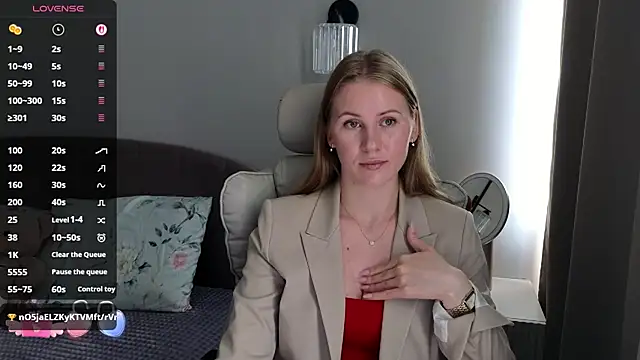Snapshot of IsabelAllen chatting on 07/22/26, 09:45 IsabelAllen online show from 07/22/26, 09:45