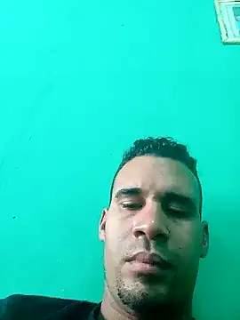 adriel perez online show from 10/17/25, 05:04