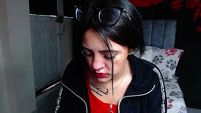 Violettasquirt online show from 04/01/26, 01:41