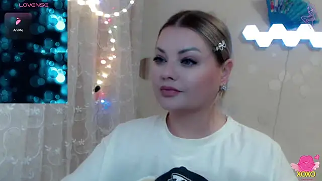 Snapshot of JewellKiss7 chatting on 04/30/26, 06:03 JewellKiss7 online show from 04/30/26, 06:03