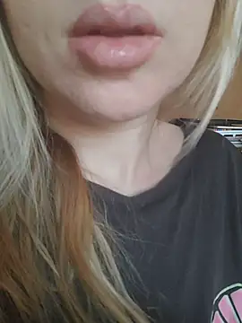 Linda 999 online show from 03/07/25, 08:23