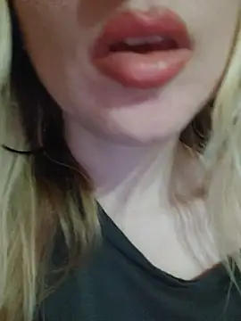 Linda 999 online show from 03/12/25, 04:13