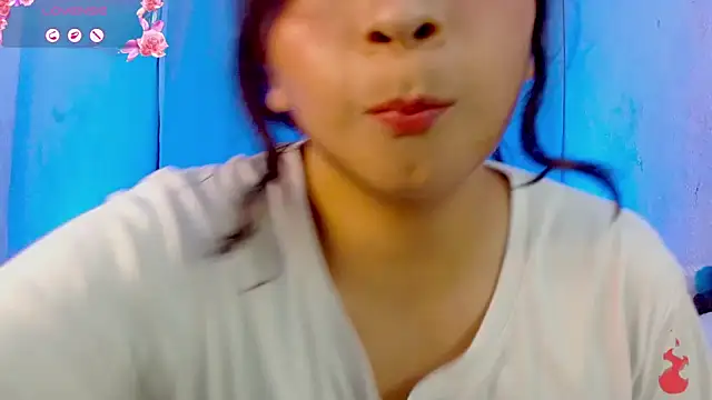 zoewilliams2 online show from 02/18/26, 03:24