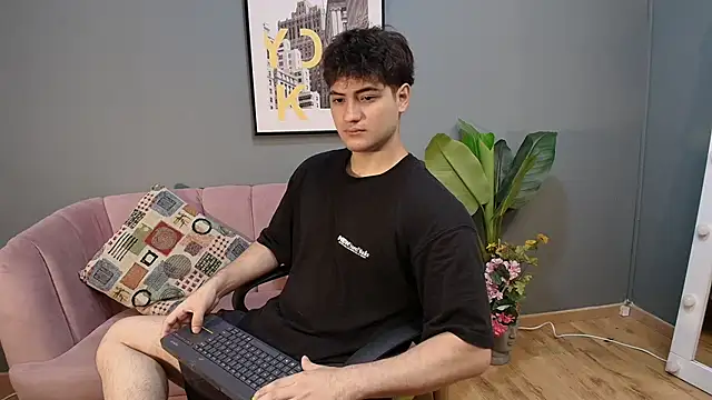 Snapshot of Mark_Evans1_ chatting on 01/13/25, 02:32 Mark Evans1 online show from 01/13/25, 02:32