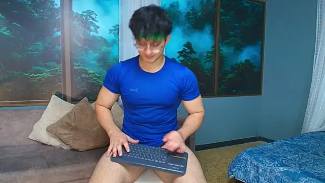 Snapshot of Mark_Evans1_ chatting on 02/14/25, 02:39 Mark Evans1 online show from 02/14/25, 02:39