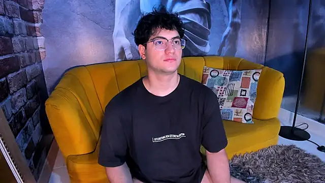 Snapshot of Mark_Evans1_ chatting on 03/01/25, 08:10 Mark Evans1 online show from 03/01/25, 08:10