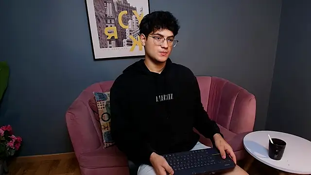 Snapshot of Mark_Evans1_ chatting on 03/12/25, 07:38 Mark Evans1 online show from 03/12/25, 07:38