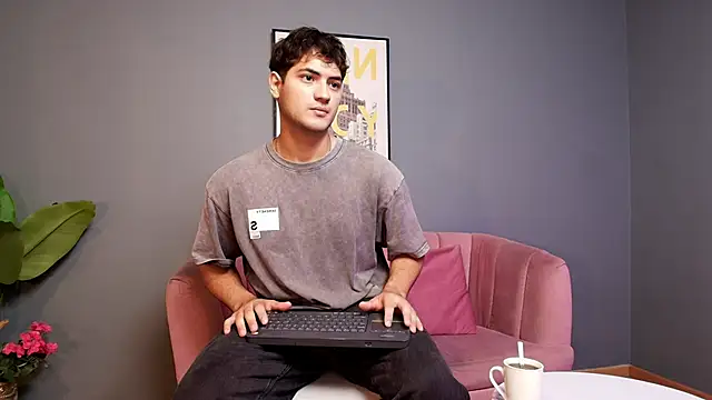 Snapshot of Mark_Evans1_ chatting on 11/06/25, 03:02 Mark Evans1 online show from 11/06/25, 03:02