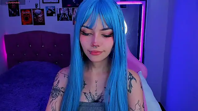 Snapshot of adri_tom44 chatting on 03/03/25, 02:58 adri tom44 online show from 03/03/25, 02:58